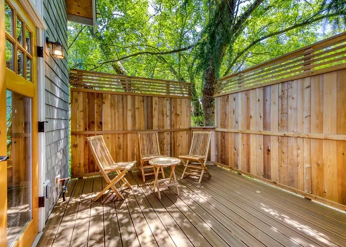 Tabor Treehouse